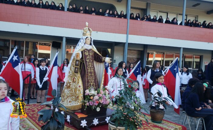 Virgen del Carmen - Curicó4